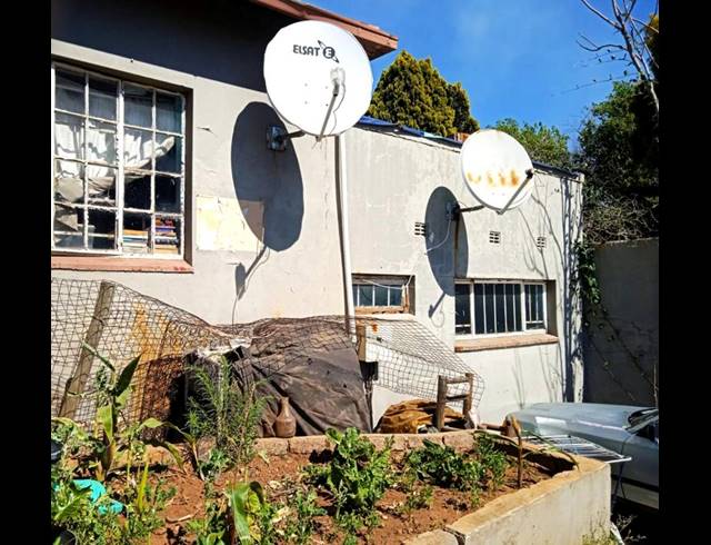 3 BEDROOM HOUSE FOR SALE IN HURST HILL